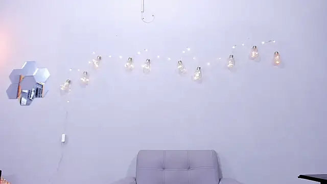 alianim online show from December 16, 2025, 7:30 pm