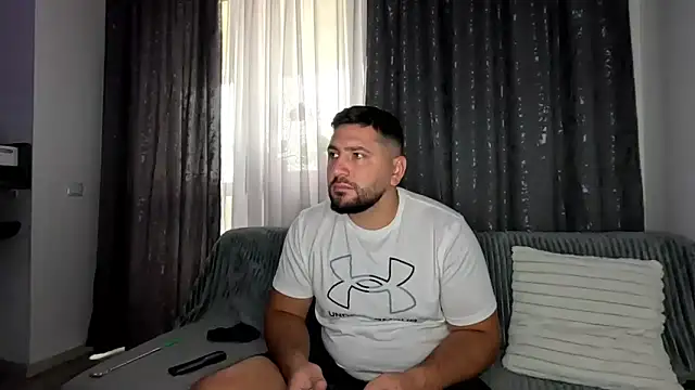 Gold Alpha Boy online show from September 25, 2025, 8:51 am