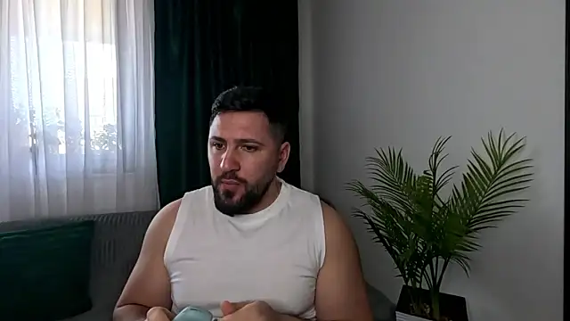 Gold Alpha Boy online show from May 6, 2026, 12:54 pm