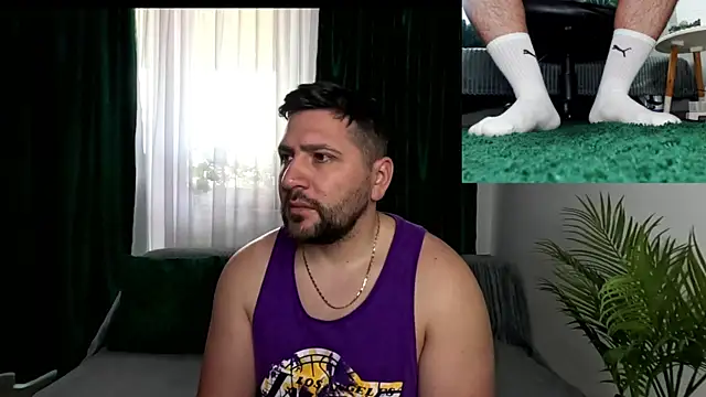 Gold Alpha Boy online show from June 1, 2026, 5:53 am
