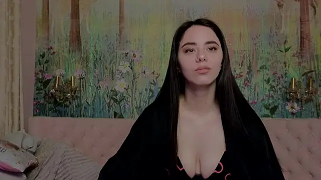 Snapshot of IvoryWood_ chatting on May 7, 2026, 6:46 pm IvoryWood online show from May 7, 2026, 6:46 pm