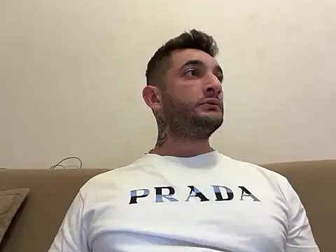 Snapshot of SARSILMAZ_HOME chatting on December 18, 2025, 7:09 pm SARSILMAZ HOME online show from December 18, 2025, 7:09 pm