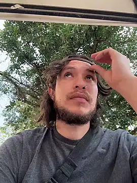 Luxx 14 online show from November 20, 2025, 10:09 pm