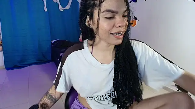 Snapshot of kitty_aikooo chatting on November 1, 2025, 6:48 am kitty aikooo online show from November 1, 2025, 6:48 am