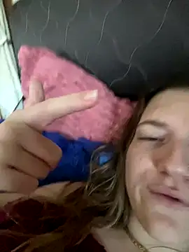 Snapshot of SafadaJS chatting on November 19, 2025, 9:20 am SafadaJS online show from November 19, 2025, 9:20 am