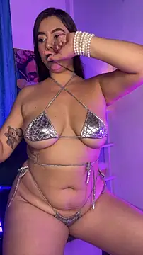 Megan-picozi online show from February 3, 2026, 1:48 am