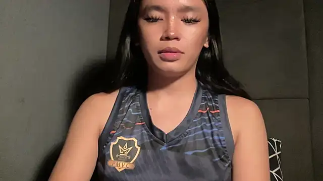 Claudia Johnson online show from October 27, 2025, 4:44 pm