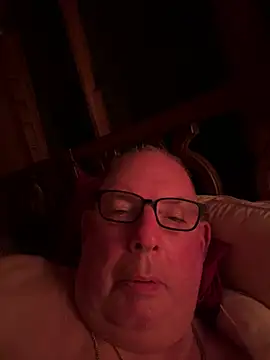 Snapshot of CharlieWeaver22 chatting on July 2, 2026, 3:23 am CharlieWeaver22 online show from July 2, 2026, 3:23 am