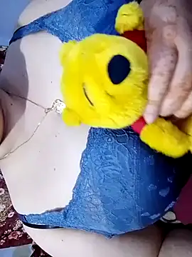 Snapshot of Hnonasix89 chatting on February 25, 2026, 6:39 pm Hnonasix89 online show from February 25, 2026, 6:39 pm