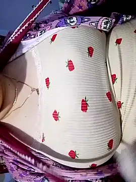 Snapshot of Hnonasix89 chatting on April 4, 2026, 11:02 pm Hnonasix89 online show from April 4, 2026, 11:02 pm