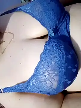 Snapshot of Hnonasix89 chatting on April 11, 2026, 8:35 pm Hnonasix89 online show from April 11, 2026, 8:35 pm