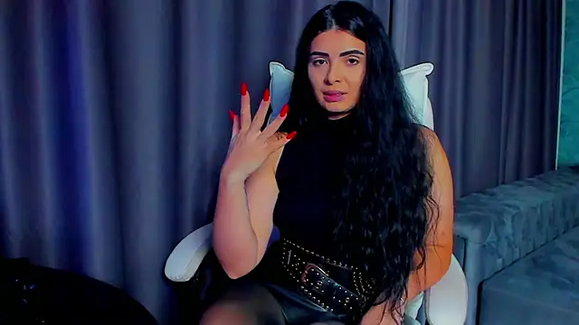 DevashaQueenX online show from December 4, 2025, 10:29 pm