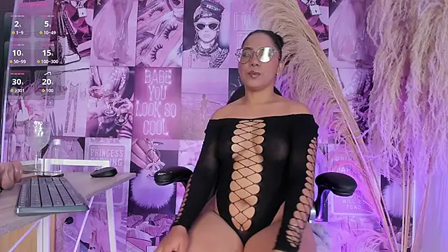iSofiaass online show from June 24, 2026, 2:49 pm