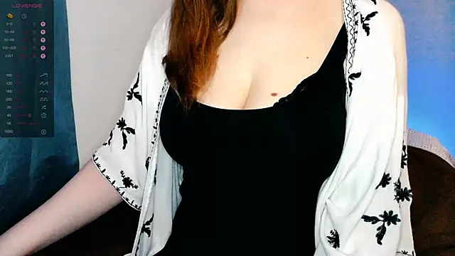 ChaosVictoria online show from November 21, 2025, 3:38 am