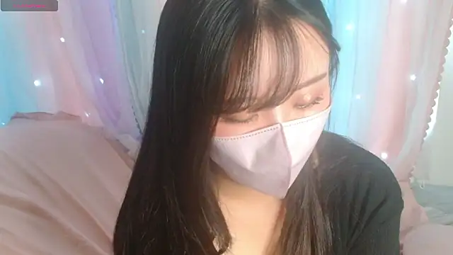 Snapshot of YUMI_T chatting on November 2, 2025, 3:42 am YUMI T online show from November 2, 2025, 3:42 am