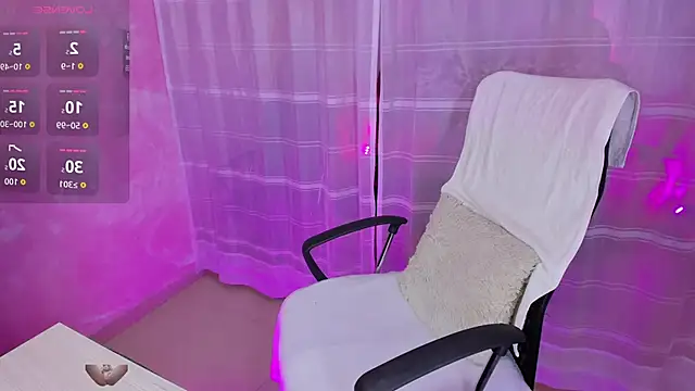 Snapshot of Adri_Tatto_ chatting on October 11, 2025, 7:34 pm Adri Tatto online show from October 11, 2025, 7:34 pm