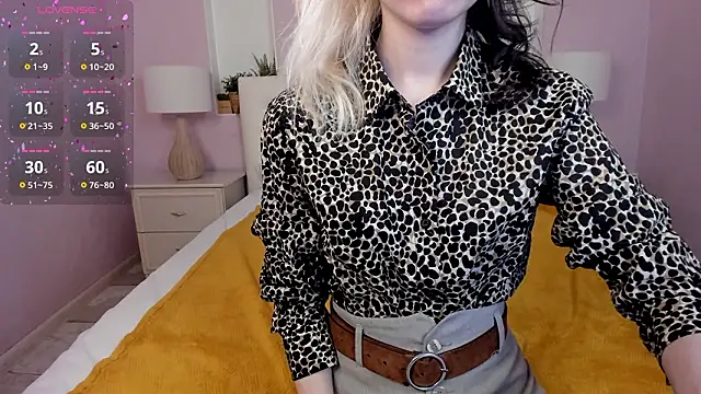 girl next doorr online show from March 13, 2026, 1:18 pm