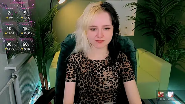 girl next doorr online show from March 28, 2026, 1:11 pm