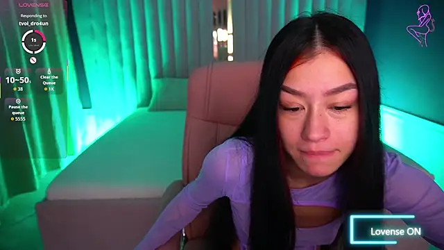 Snapshot of FataleNellie chatting on November 21, 2025, 9:57 pm FataleNellie online show from November 21, 2025, 9:57 pm