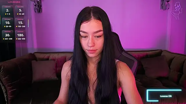 Snapshot of FataleNellie chatting on November 28, 2025, 9:50 pm FataleNellie online show from November 28, 2025, 9:50 pm