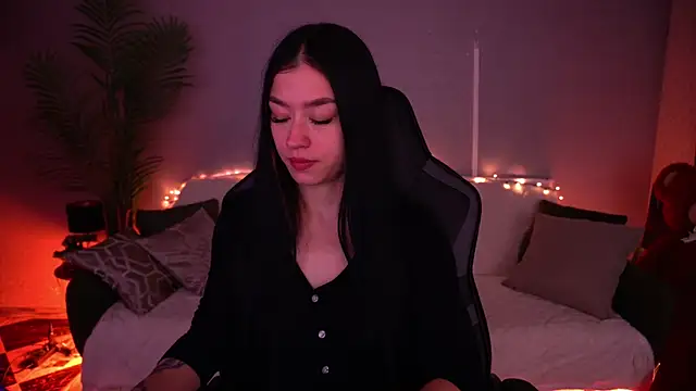 FataleNellie online show from April 6, 2026, 9:16 pm