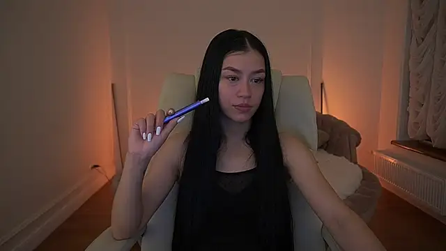 FataleNellie online show from April 16, 2026, 8:53 pm