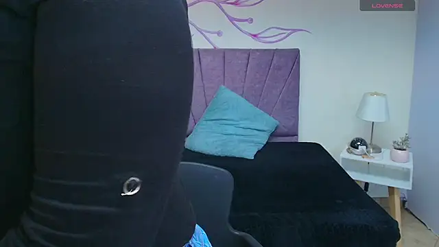 Snapshot of Lia_Blake_ chatting on November 15, 2025, 12:13 pm Lia Blake online show from November 15, 2025, 12:13 pm