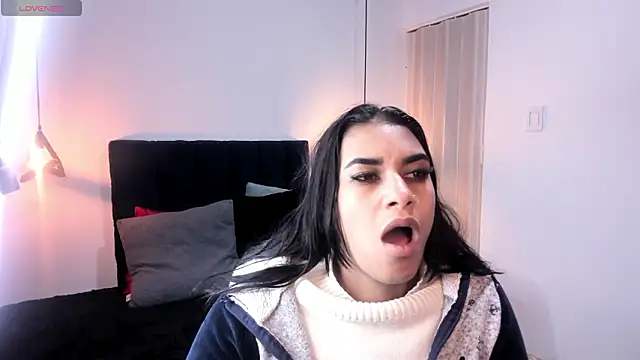 Lia Blake  online show from February 7, 2026, 12:09 pm