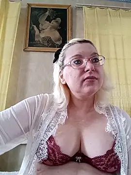 VikaKing online show from February 25, 2026, 10:03 am