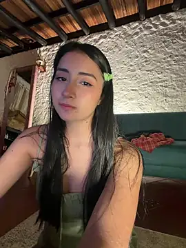 kaori 77 online show from April 14, 2026, 5:35 am