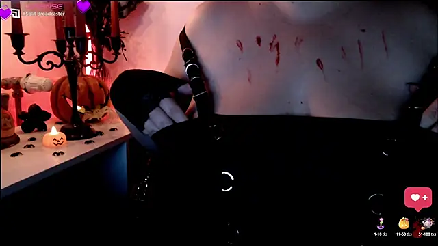 Snapshot of Curvy_Mommy chatting on October 24, 2025, 8:49 pm Curvy Mommy online show from October 24, 2025, 8:49 pm