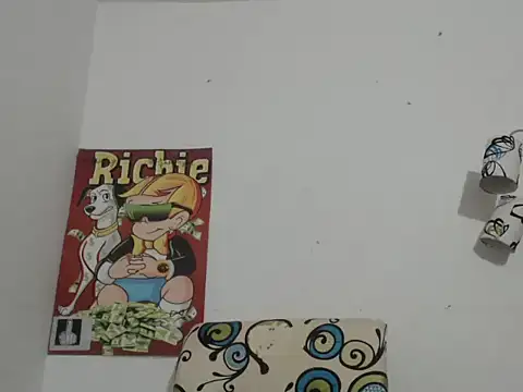 Snapshot of Thomasjons_ chatting on October 22, 2025, 1:28 am Thomasjons online show from October 22, 2025, 1:28 am