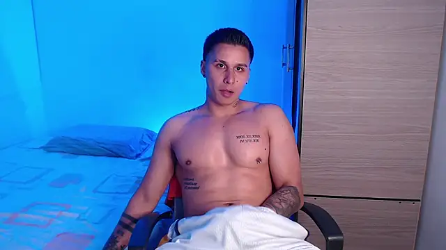 Snapshot of valentinosex1 chatting on December 22, 2025, 10:40 pm valentinosex1 online show from December 22, 2025, 10:40 pm