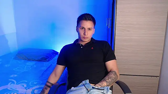 Snapshot of valentinosex1 chatting on January 17, 2026, 8:45 pm valentinosex1 online show from January 17, 2026, 8:45 pm