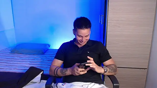 Snapshot of valentinosex1 chatting on March 5, 2026, 11:34 pm valentinosex1 online show from March 5, 2026, 11:34 pm