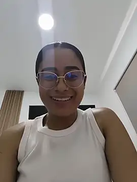 Snapshot of Daislalezma chatting on June 22, 2026, 9:23 pm Daislalezma online show from June 22, 2026, 9:23 pm
