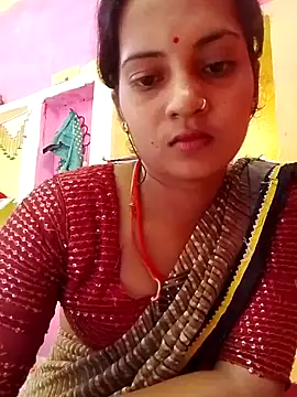 Snapshot of Hot_bbbb chatting on June 1, 2026, 7:54 am Hot bbbb online show from June 1, 2026, 7:54 am