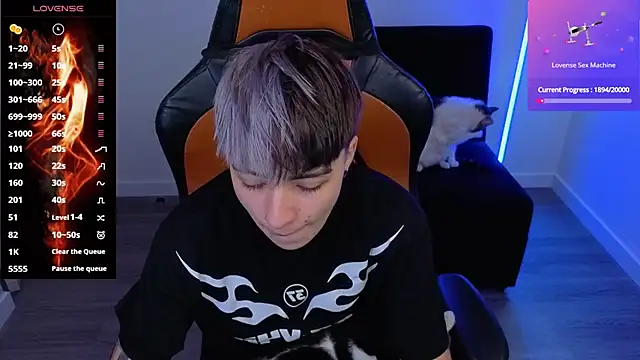 imlaiaaa online show from September 26, 2025, 9:19 pm