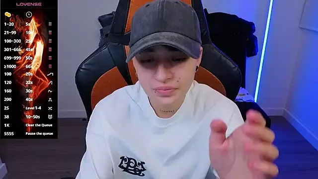 imlaiaaa online show from October 30, 2025, 11:49 pm