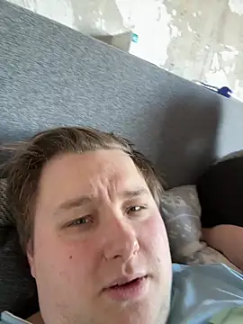 CurvyPaar2 online show from March 18, 2026, 3:37 pm