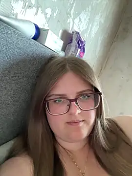 Snapshot of CurvyPaar2 chatting on May 8, 2026, 5:51 pm CurvyPaar2 online show from May 8, 2026, 5:51 pm