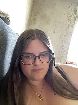 Snapshot of CurvyPaar2 chatting on May 24, 2026, 1:38 pm CurvyPaar2 online show from May 24, 2026, 1:38 pm
