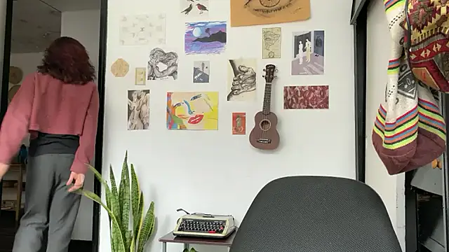 camille delrey online show from February 16, 2026, 5:31 pm