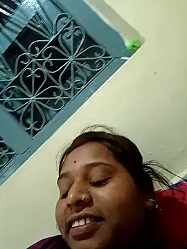 Snapshot of Hot_crety chatting on October 11, 2025, 3:17 am Hot crety online show from October 11, 2025, 3:17 am