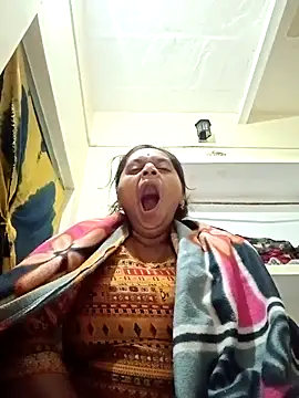 Hot crety online show from November 28, 2025, 1:30 am