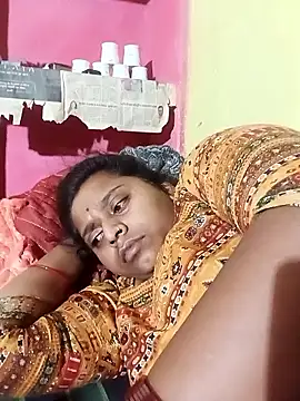 Snapshot of Hot_crety chatting on April 20, 2026, 7:15 pm Hot crety online show from April 20, 2026, 7:15 pm