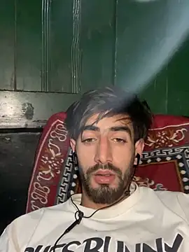 lyath3245 online show from April 18, 2026, 7:18 pm