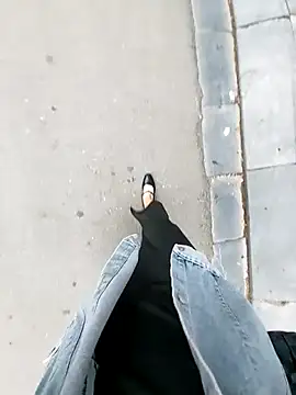 meomeocute online show from April 26, 2026, 3:59 am