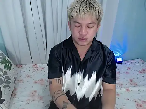 Fuckboii intown online show from November 28, 2025, 4:09 pm