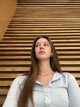 ElliRose online show from November 20, 2025, 8:03 am